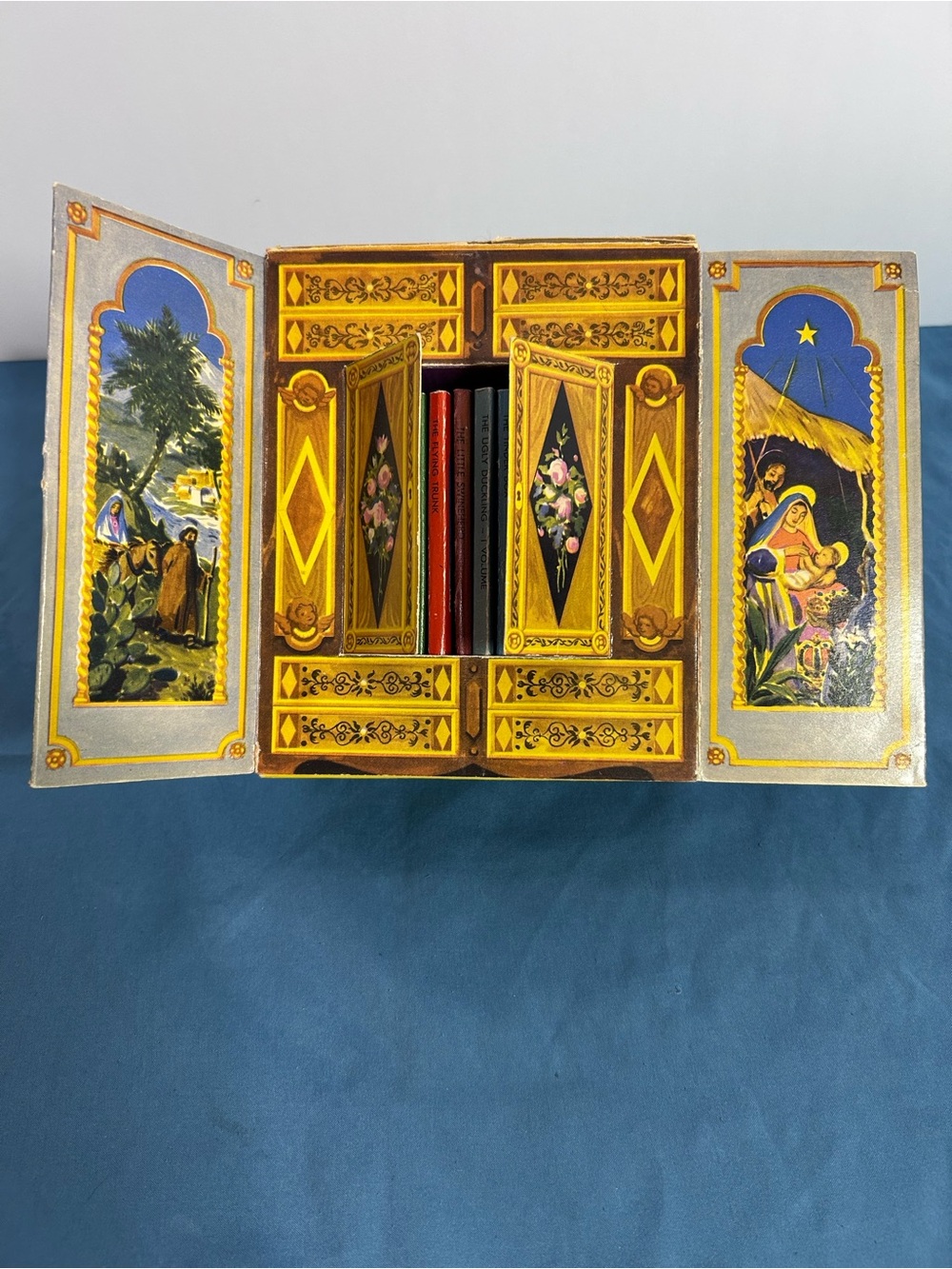 Vintage Decorative closet box full of Hans Andersens mini fairy tail books